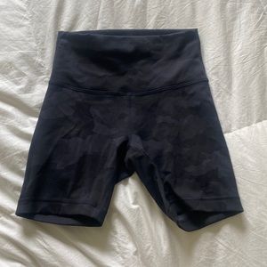 Wunder under 6” inseam camo biker shorts by lululemon!